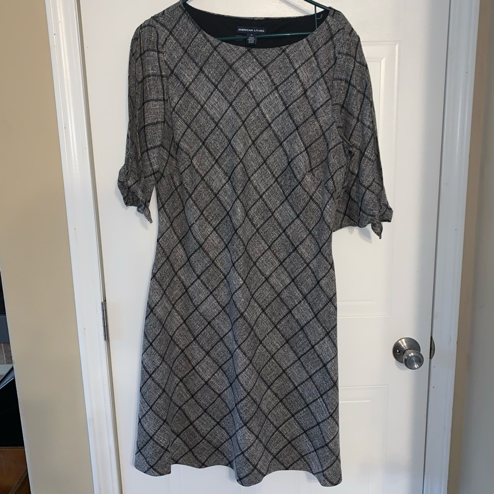 American living sz 16 lined cold shoulder vguc